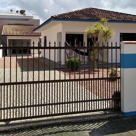 CASA LAR - Curta com a Família- Venha passar suas férias aqui Porto Belo Exterior foto