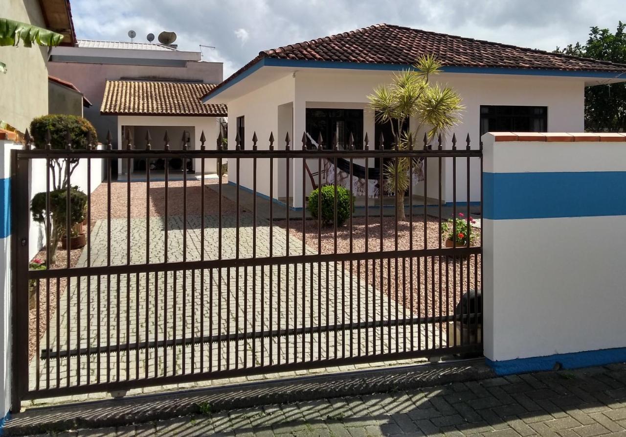 CASA LAR - Curta com a Família- Venha passar suas férias aqui Porto Belo Exterior foto
