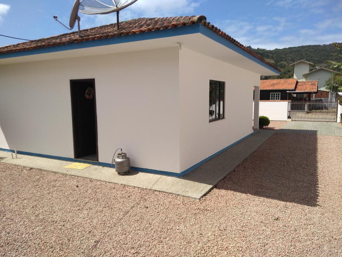 CASA LAR - Curta com a Família- Venha passar suas férias aqui Porto Belo Exterior foto