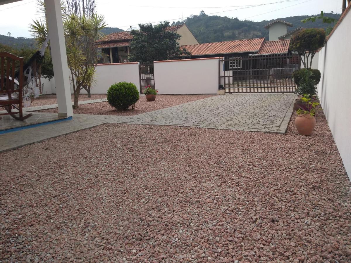 CASA LAR - Curta com a Família- Venha passar suas férias aqui Porto Belo Exterior foto